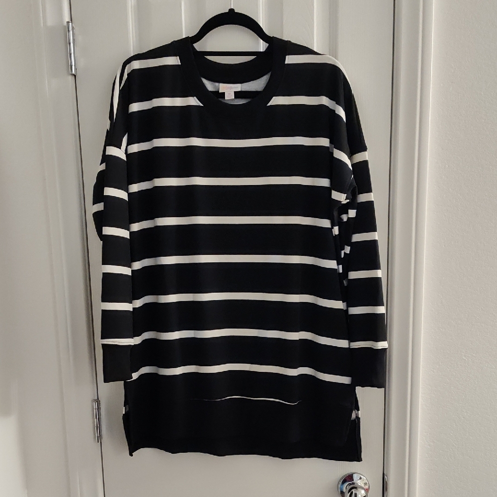LuLaRoe Black and White Striped Crew Neck Long Sleeve Sweater Size Medium
